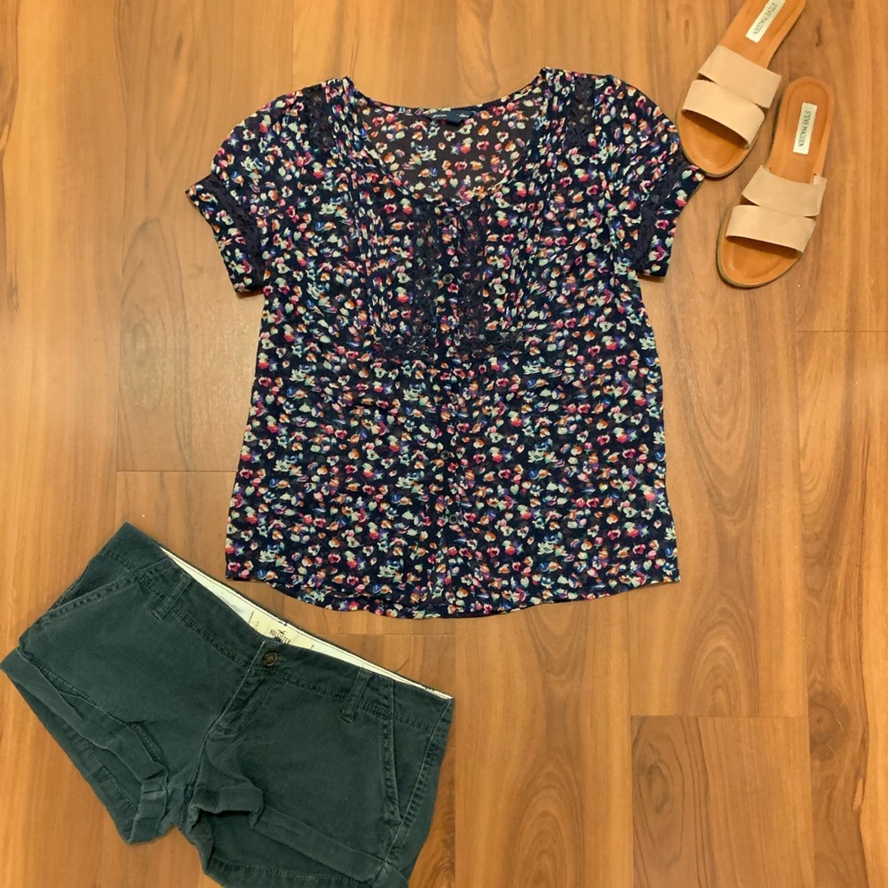American Eagle Floral Print Blouse